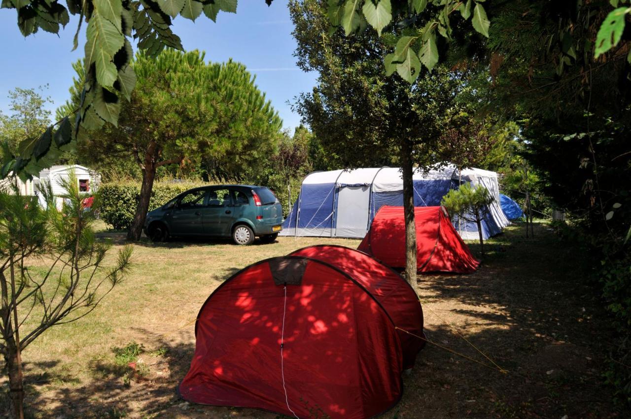 Camping Le Beaulieu พุยโบโร ภายนอก รูปภาพ